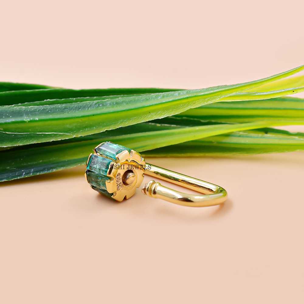14K Yellow Gold Emerald Baguette Carabiner Lock - Image 3