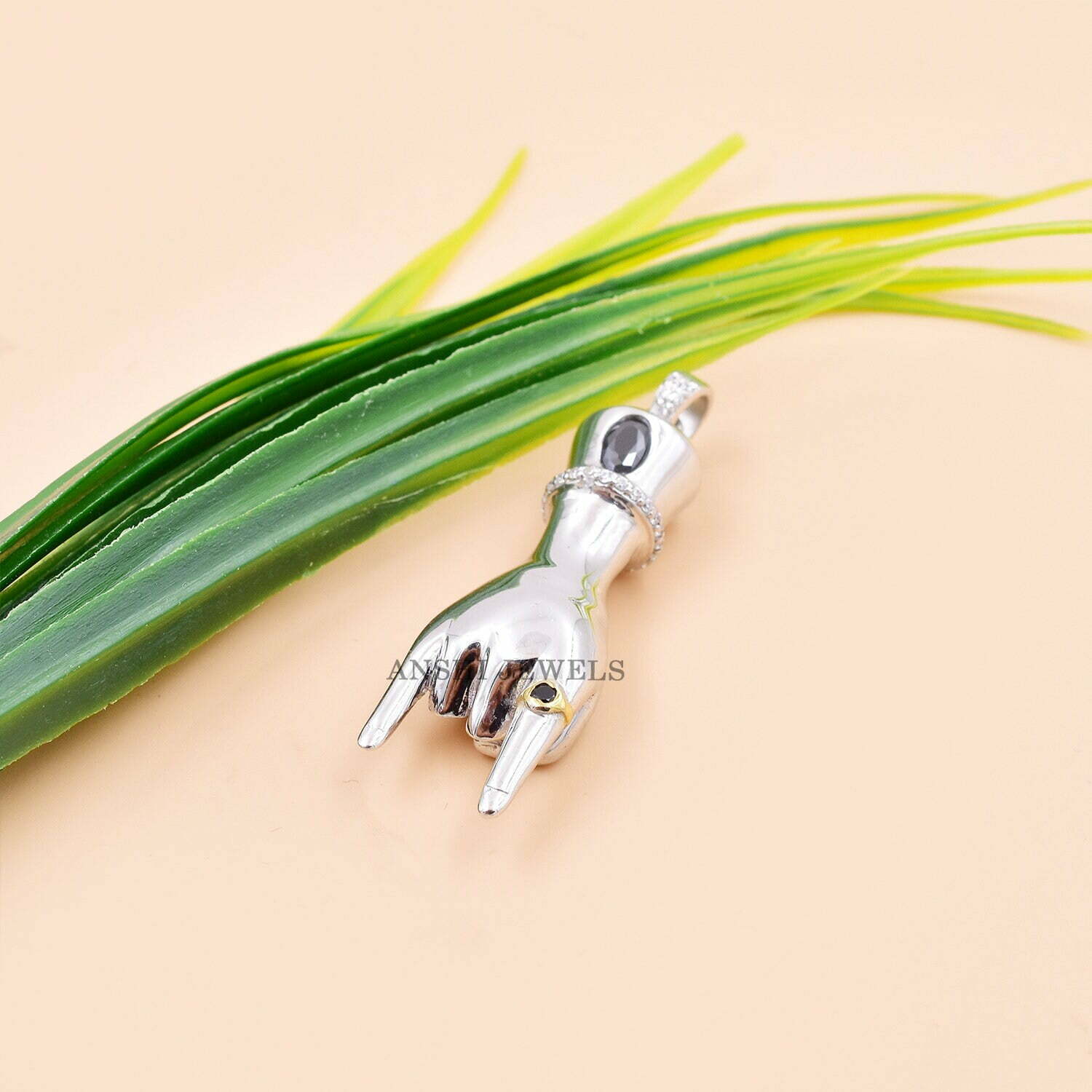 925 Sterling Silver Figa Hand Pendant, Single Cut Diamond Figa Hand Pendant, Black Onyx Figa Hand Pendant - Image 3