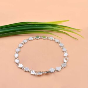 Silver Flower Link Bracelet – Handcrafted Floral Chain Bracelet for Women